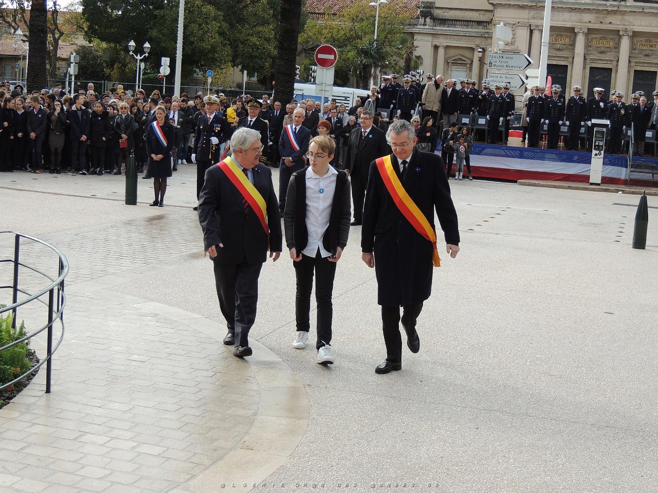 PHASE 2 2018 11 11 LA FLAMME DU SOUVENIR A TOULON (100).JPG -           
